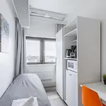 Sky Hostel *